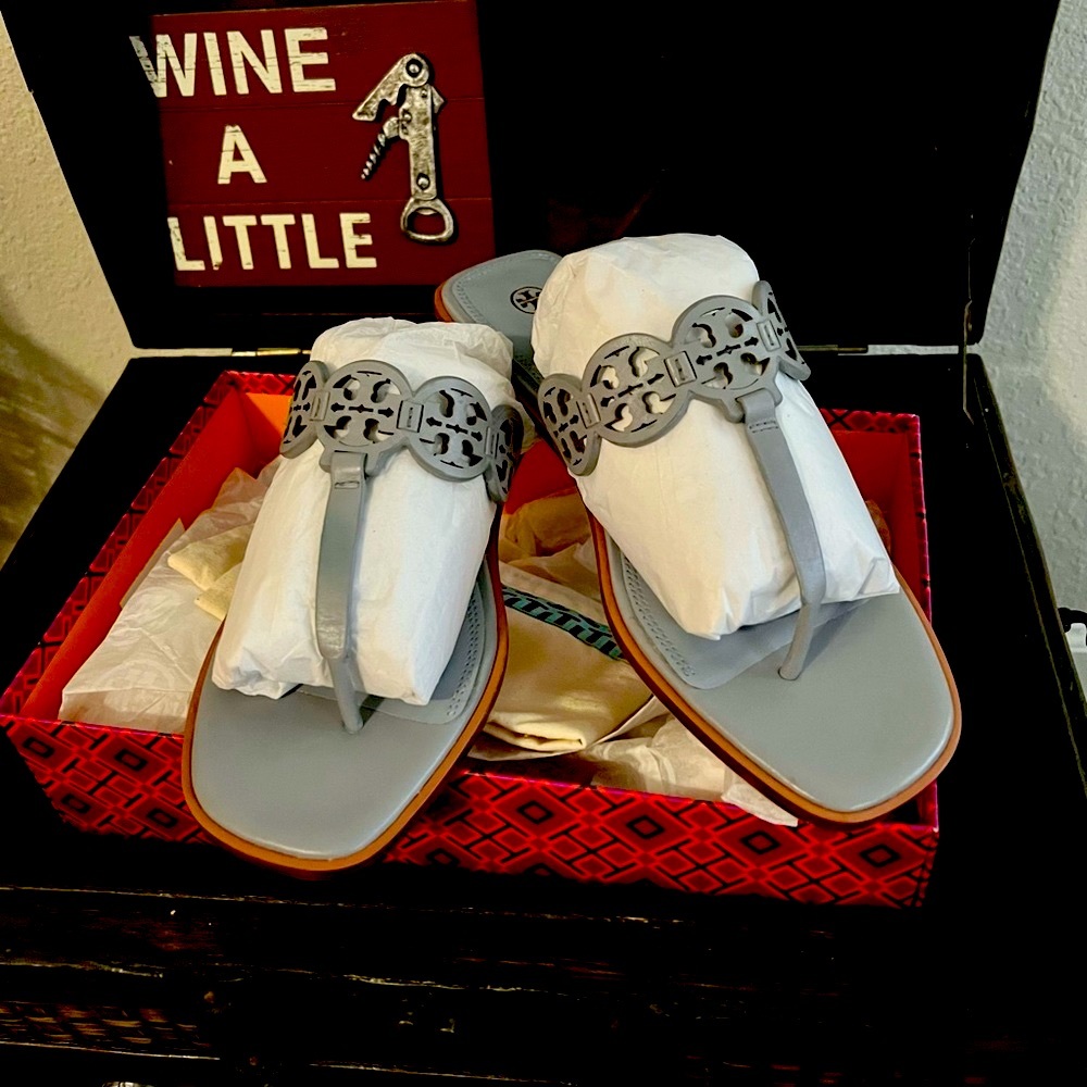 TORY BURCH Cloud Blue Tiny Miller 10MM Medallion Logo Thong Sandals.